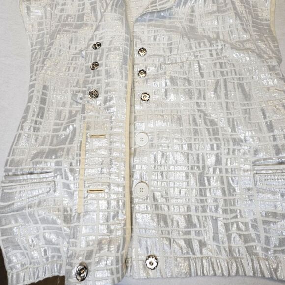Lerario Beatriz Silver Metallic & White Capped Sleeve Abstract Print Vest Blouse - Picture 5 of 12